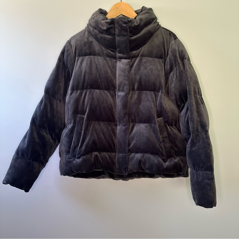 Abercrombie and Fitch Black Velour Crop Puffer